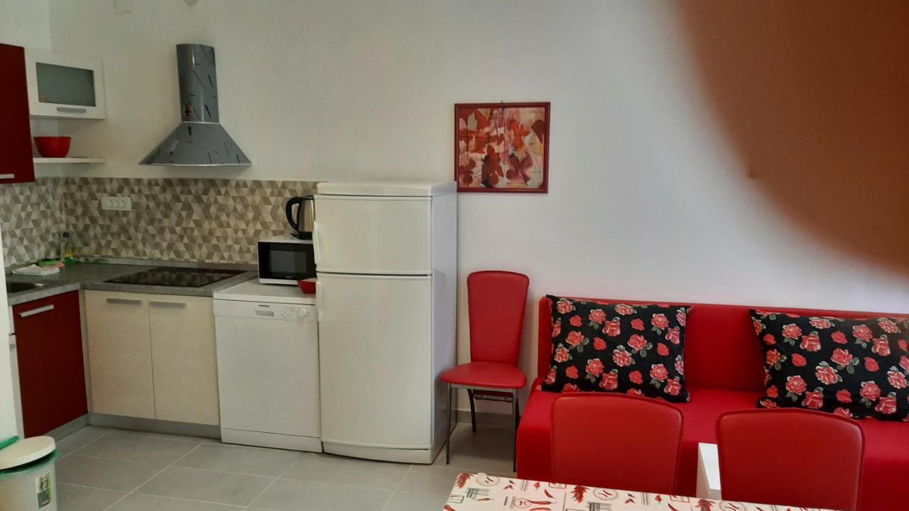 באסקה Apartmani Mw, Crveni Apartman מראה חיצוני תמונה
