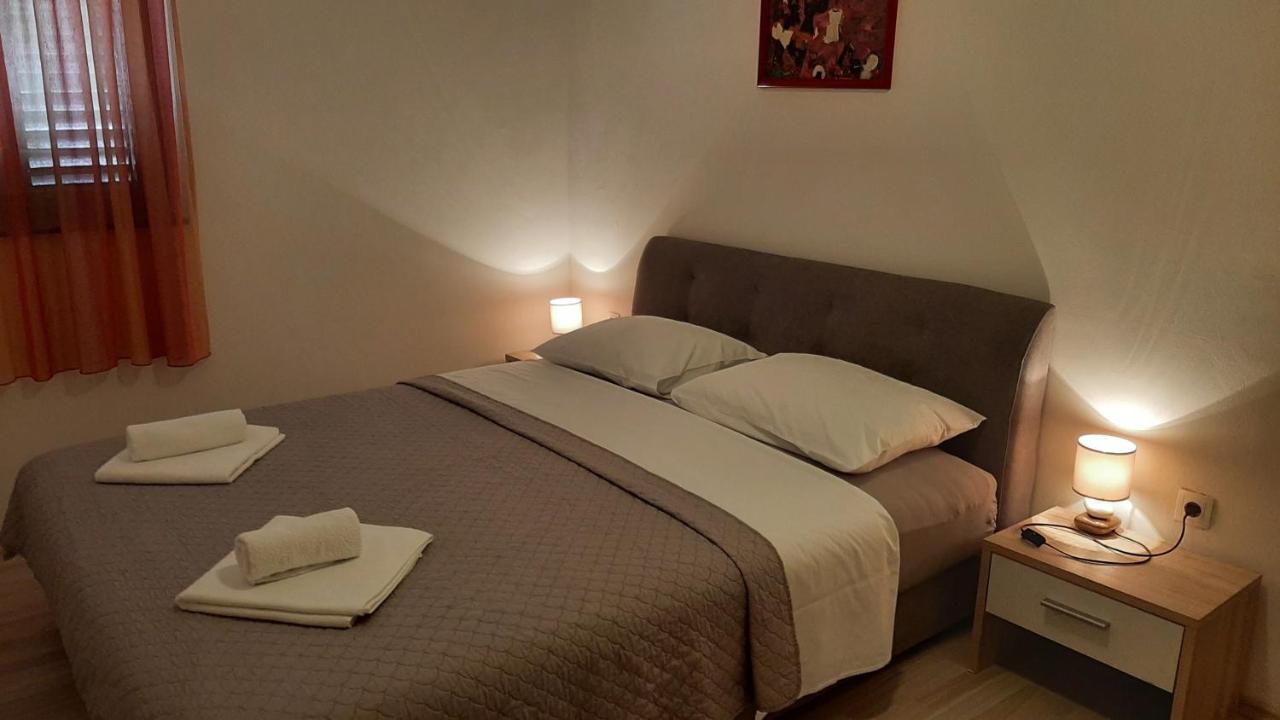 באסקה Apartmani Mw, Crveni Apartman מראה חיצוני תמונה