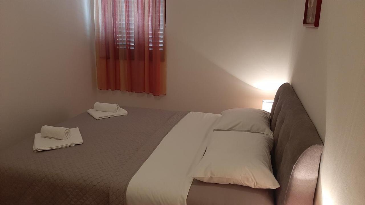 באסקה Apartmani Mw, Crveni Apartman מראה חיצוני תמונה
