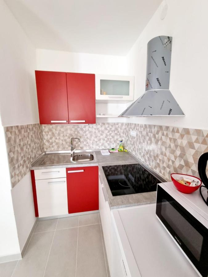 באסקה Apartmani Mw, Crveni Apartman מראה חיצוני תמונה