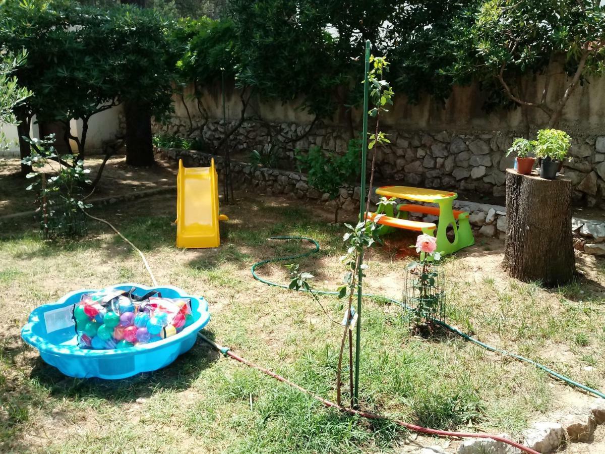 באסקה Apartmani Mw, Crveni Apartman מראה חיצוני תמונה